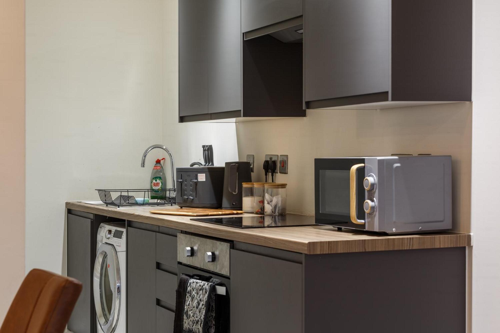 Modern And Cozy Two-Bed Apartment In Bradford برادفورد المظهر الخارجي الصورة